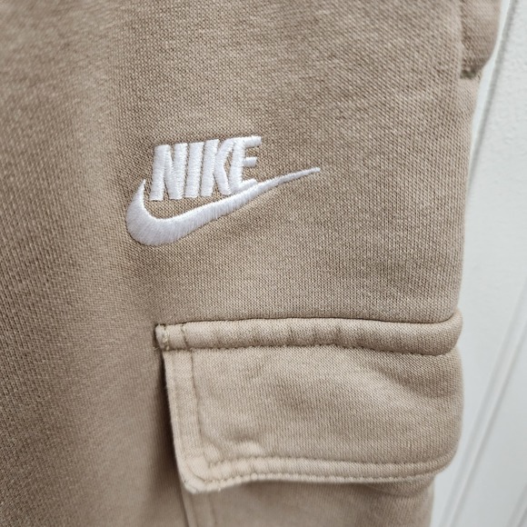Nike Cargo Sweats Pants Sweatpants Jogger Sportswear Club CD3129-257 Mens Small - Picture 3 of 9